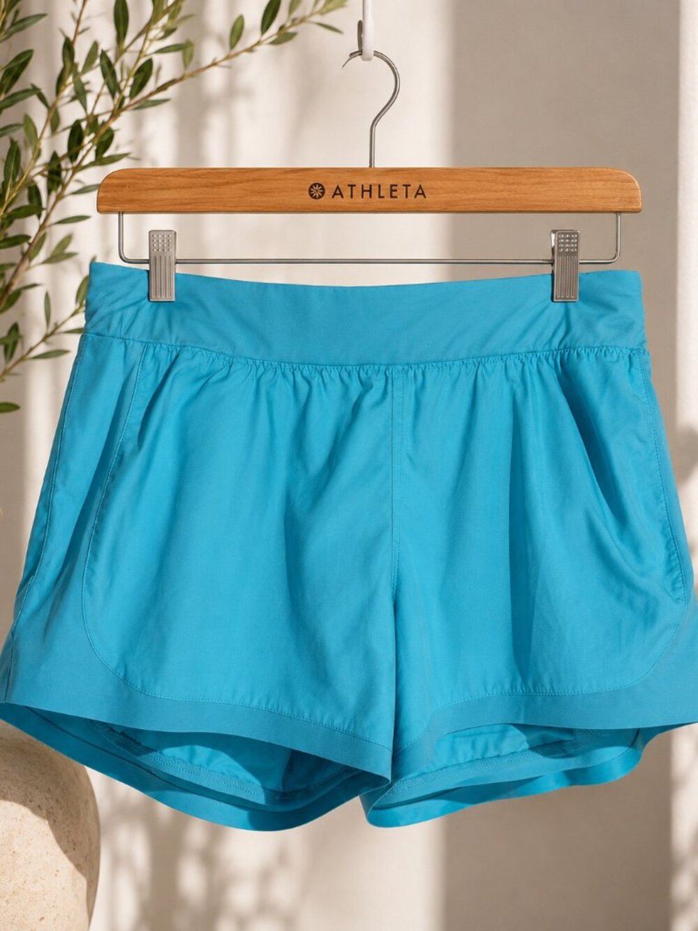 Athleta Aqua Running Shorts | Built-In Liner | Quick Dry | Size Large - Picture 1 of 8